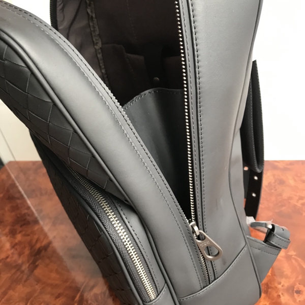 ボッテガヴェネタバッグ角部分ディテール